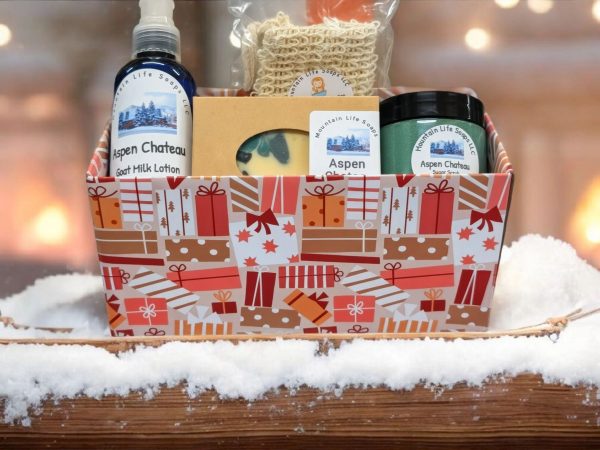 file-9d774de.jpg Aspen Chateau Gift Box