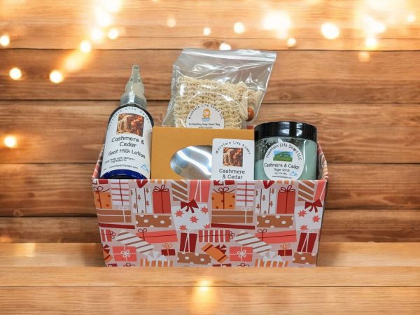 Cashmere & Cedar Gift Box