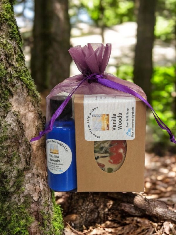 file-c18fb42.jpg Vanilla Woods Small Gift Set